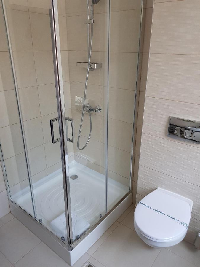 Resita Residence Sauna Apartment Экстерьер фото