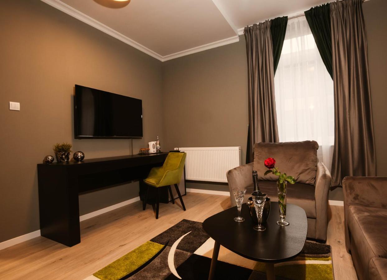 Resita Residence Sauna Apartment Экстерьер фото